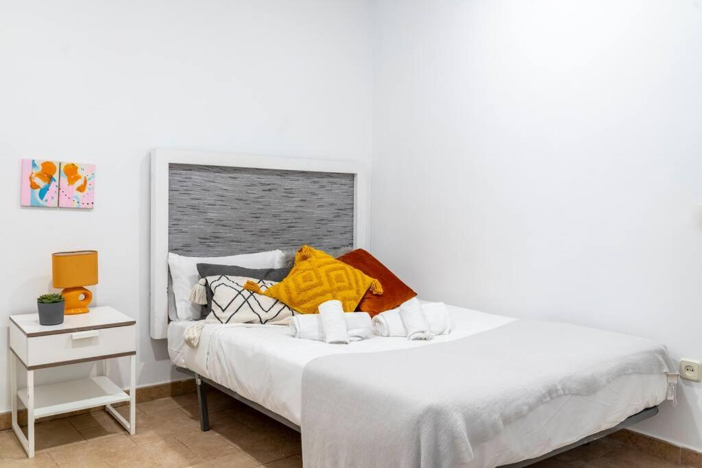 Flat For Groups 8 People In Gran Via-Cgrac4 Leilighet Madrid Eksteriør bilde